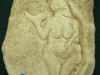 "Venus de Laussel" ou "Venus à la corne" détachée d'un gros bloc de calcaire trouvé en 1911 dans le Grand-Abri de Laussel en Dordogne - Gravettien 22000 BP - H= 15cm