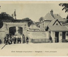 Grignon - La porte principale - Photo Archives dépt Yvelines