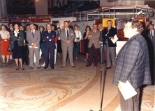 Au micro, M. Aron, Conseiller technique de Monsieur le  Ministre des PTT