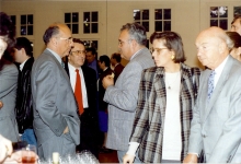 Second plan, au centre Jacques Géraud, Pdt du club et JP Roucan MNHN - 1993