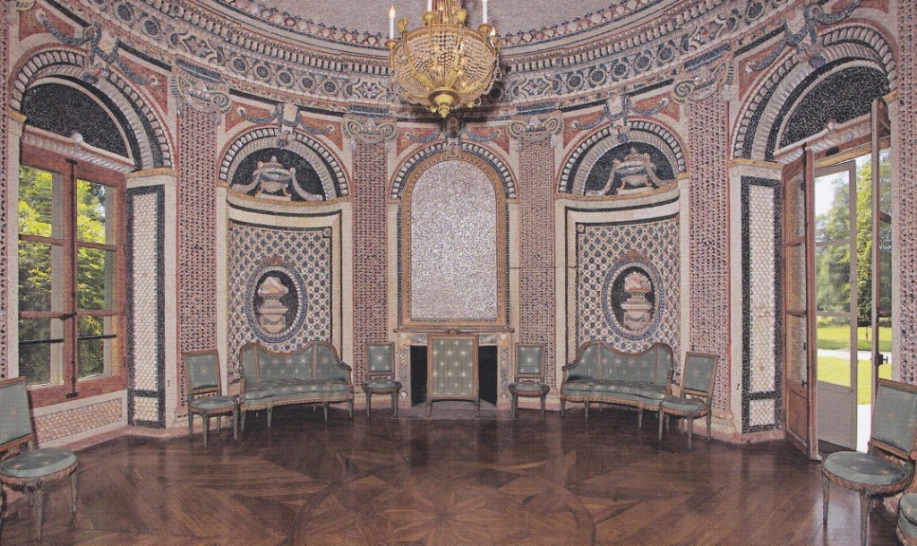 Le salon de la chaumière aux coquilles - Rambouillet (1780) - site André Le Nôtre