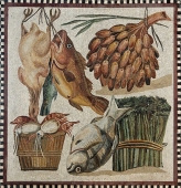 Mosaïque de tesselles représentant poissons, crustacés, volaille et légumes.  IIème s. - Musées du Vatican.crédit la toge et le glaive