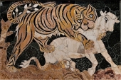 Tigre attaquant un bœuf première moitié du IVe siècle apr. J.-C. Pavement de la basilique édifiée par Junius Bassus, consul en 331 sur l'Esquilin - musée du Capitole, Rome