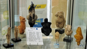 Quelques moulages de statuettes préhistoriques réalisées au club