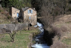 09-07 Résurgence et pont du moulin de Corp