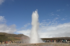 2- Le célèbre Strokkur à Geysir, qui a donné son appellation au phénomène