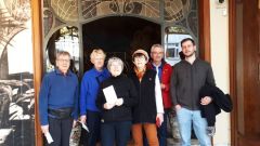 Maison Hannon à l'intérieur du bow-window - notre groupe avec Béatrice, notre guide Art Nouveau