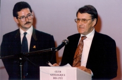 Jacques Géraud Pdt du club prononce le discours d'inauguration de l'exposition