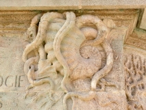 Argonaute sur le socle de statue de JB Lamarck à l'entrée du jardin des plantes (MNHN Paris)1