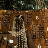 Cauris en cascade. Cultures Of WestAfrica - Photo O'kiins Howara