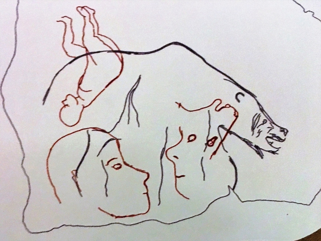 Bloc de calcaire figurant un ours, une tête de cheval, 2 têtes humaines et 1 silhouette de femme - expo temporaire l'ours dans l'art préhistorique