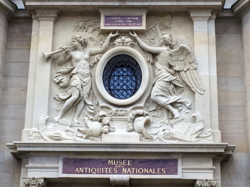 Entrée du Musée d'Archéologie Nationale de St Germain