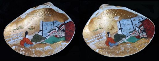 2 valves d'une Meretrix lusoria peintes avec une scène extraite du Dit du Genji.