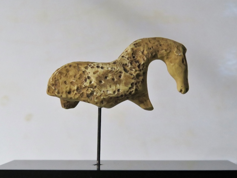 Petit cheval - Vogelherd (près d'Ulm) RFA - Aurignacien 30000 BP - en ivoire de Mammouth