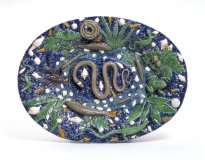 -Bassin à décor de rustiques figulines - moulages de fossiles - Atelier post Palissy - Victoria and Albert Museum of London