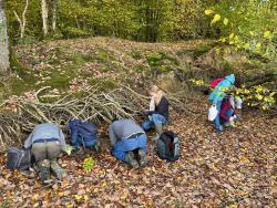 Déjà tout le monde est accroupi