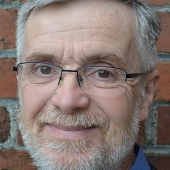 Francesco de Comité, Maître de conférences - Géométrie assistée par ordinateur, Art et mathématiques à l'Université de Lille.