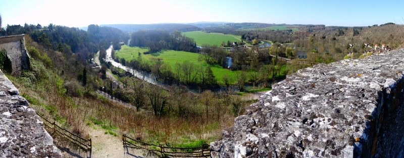 Vue panoramique depuis l'esplanade du chateau de Mailly